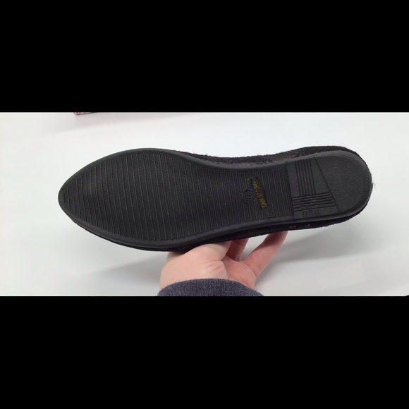 Women’s Black Lace Pleasure Flats - Picture 3 of 5